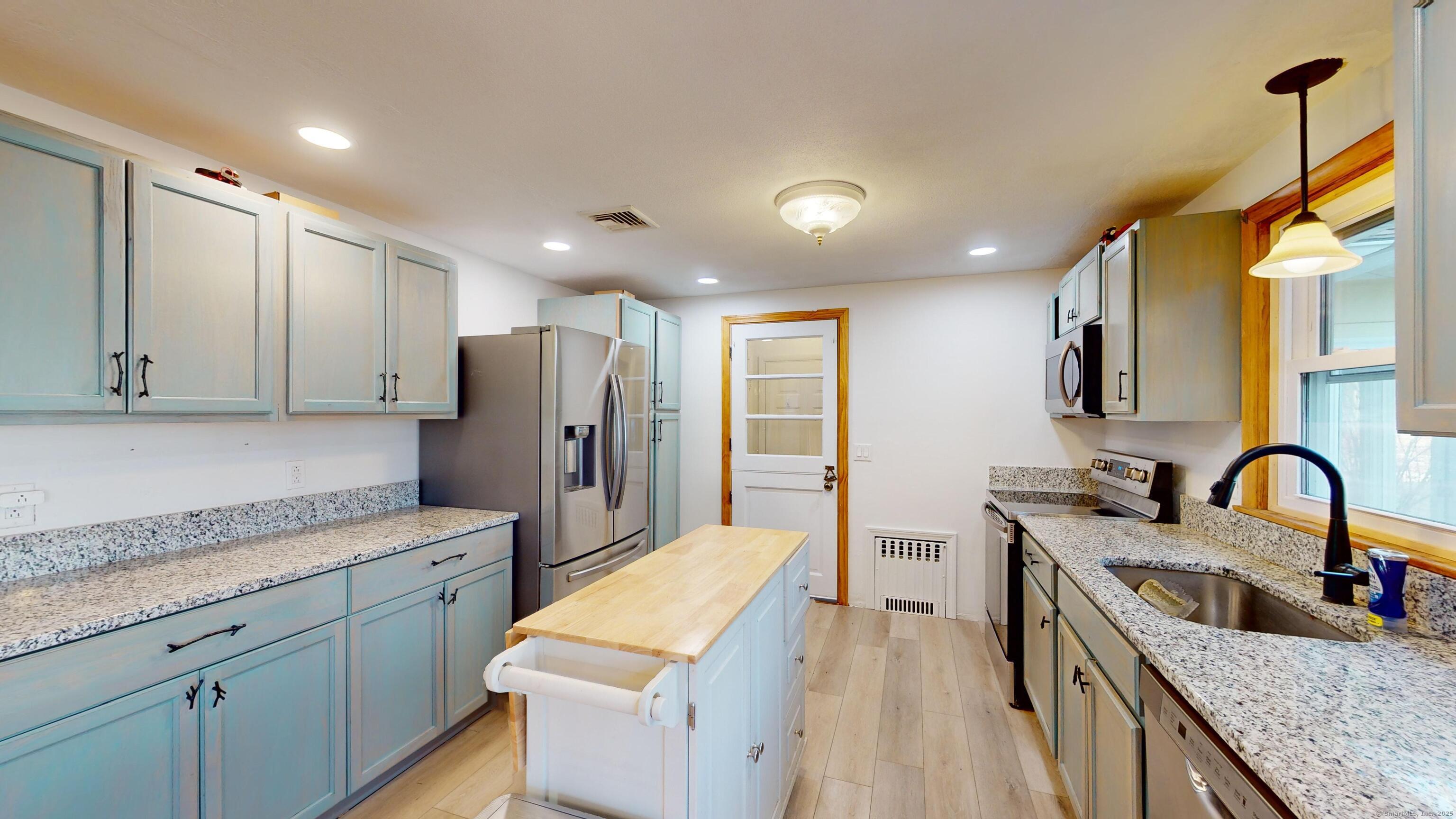 169 Morris Avenue, Bristol, Connecticut image 4