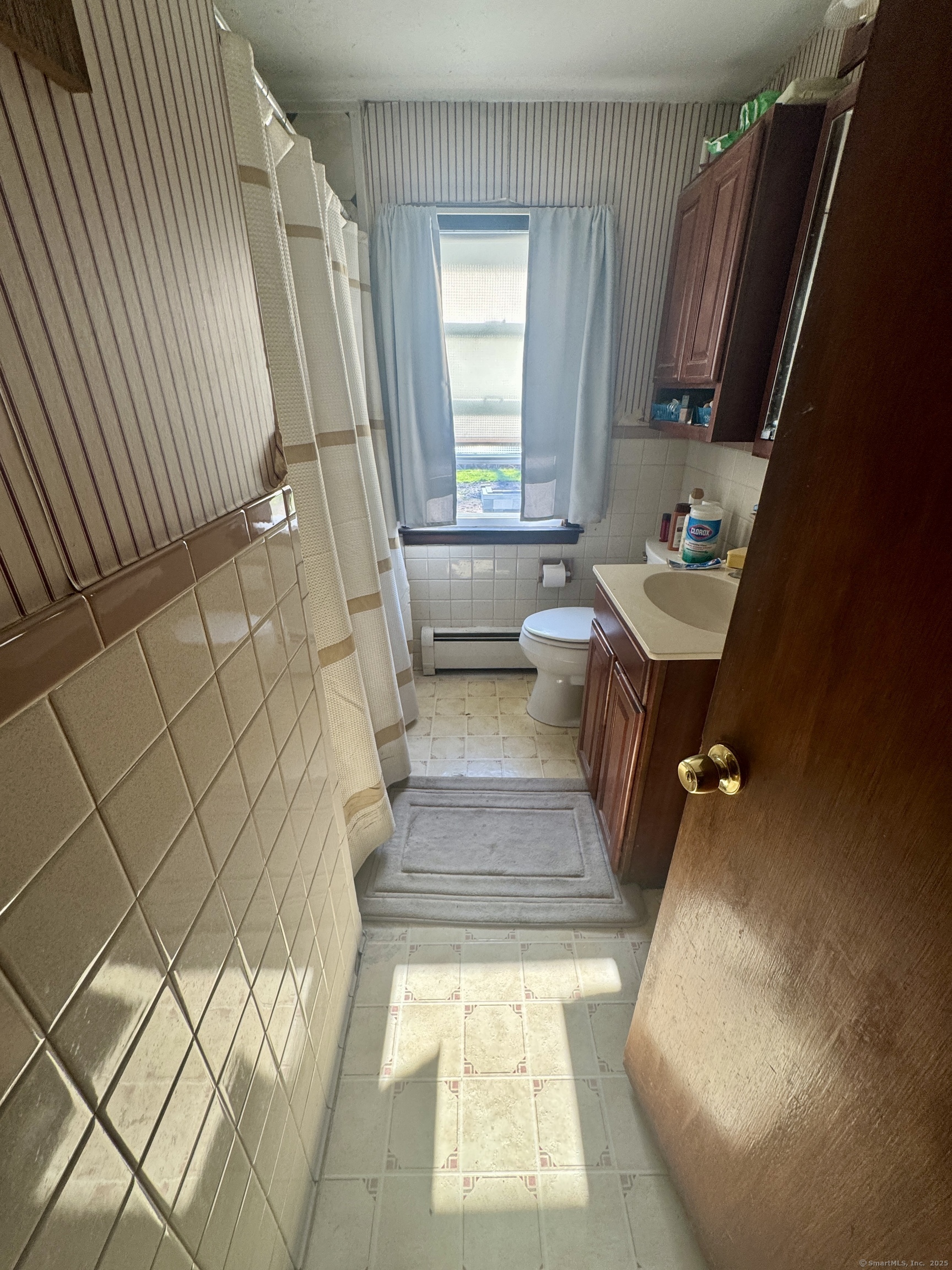 32 Winding Lane, Enfield, Connecticut image 8