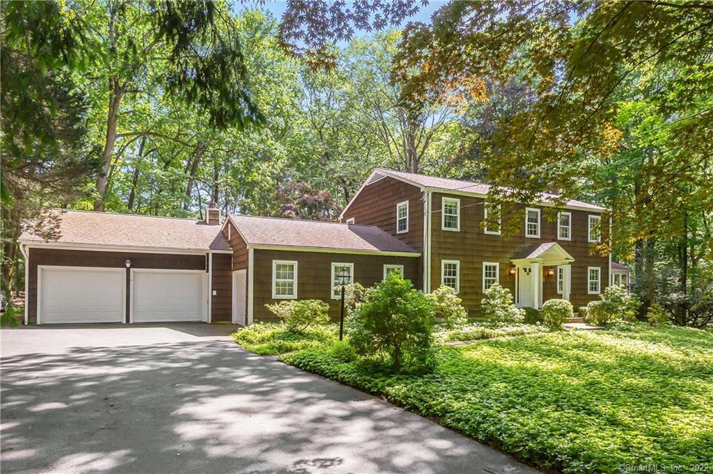 Photo 1 of 84 Knollwood Lane, New Canaan, Connecticut, $1,136,000, Web #: 170495565