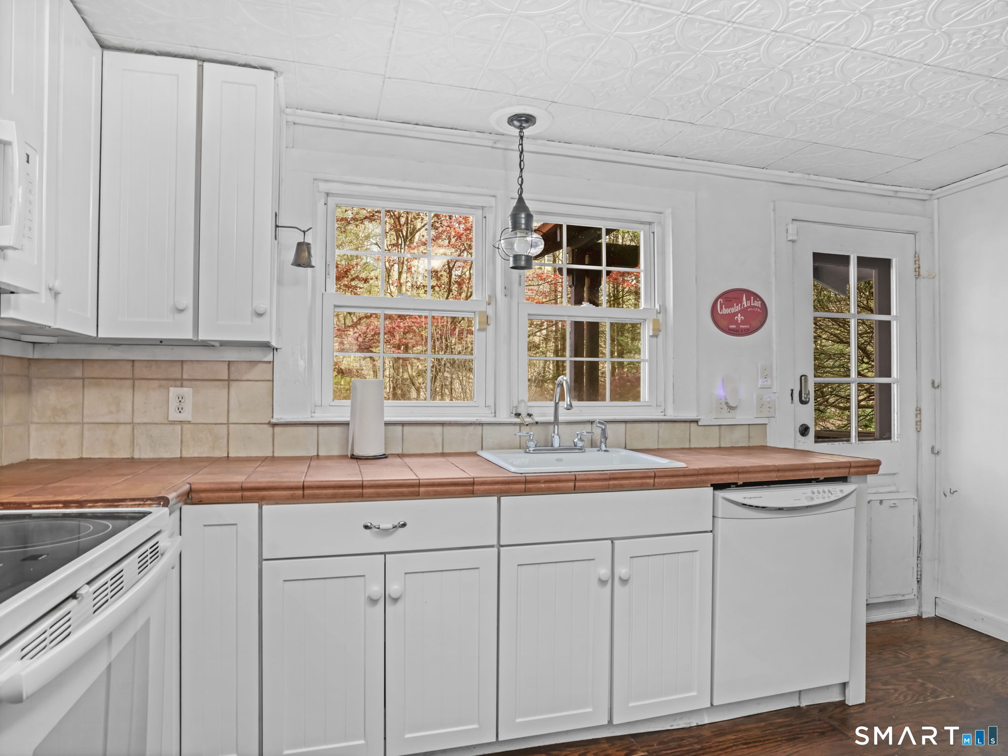 1566 Long Ridge Road