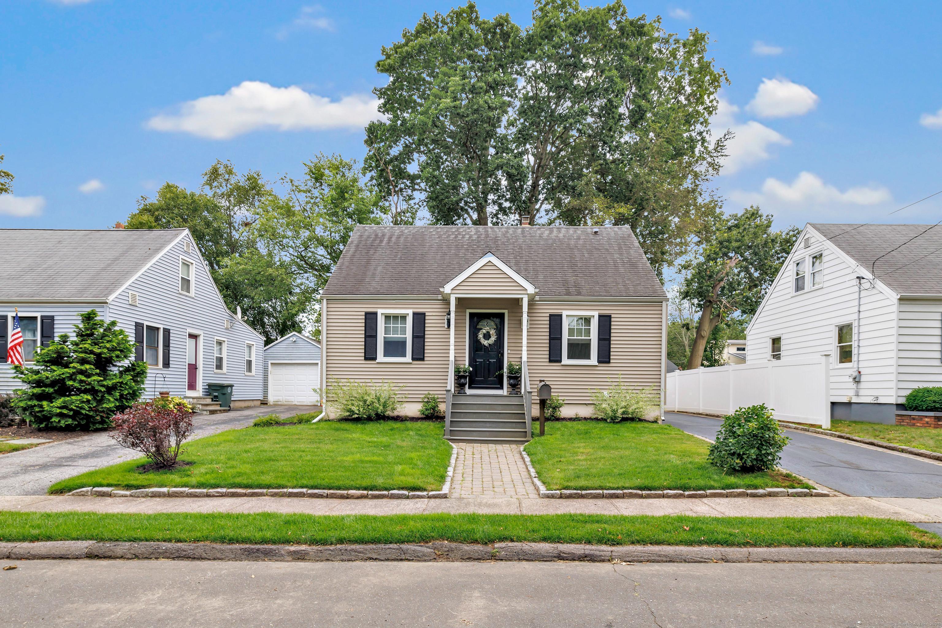 10 Eastern Parkway