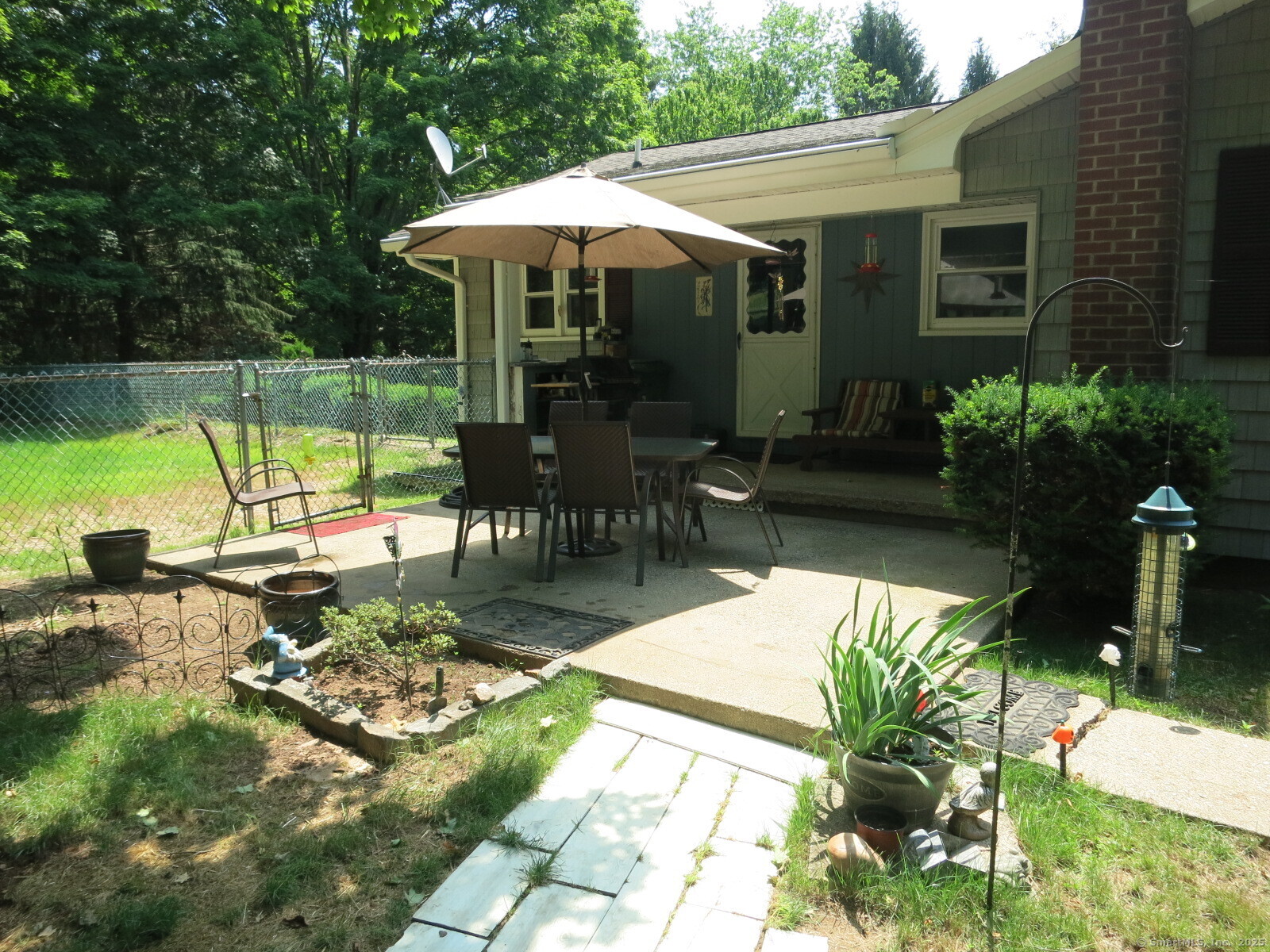 21 Lebanon Road