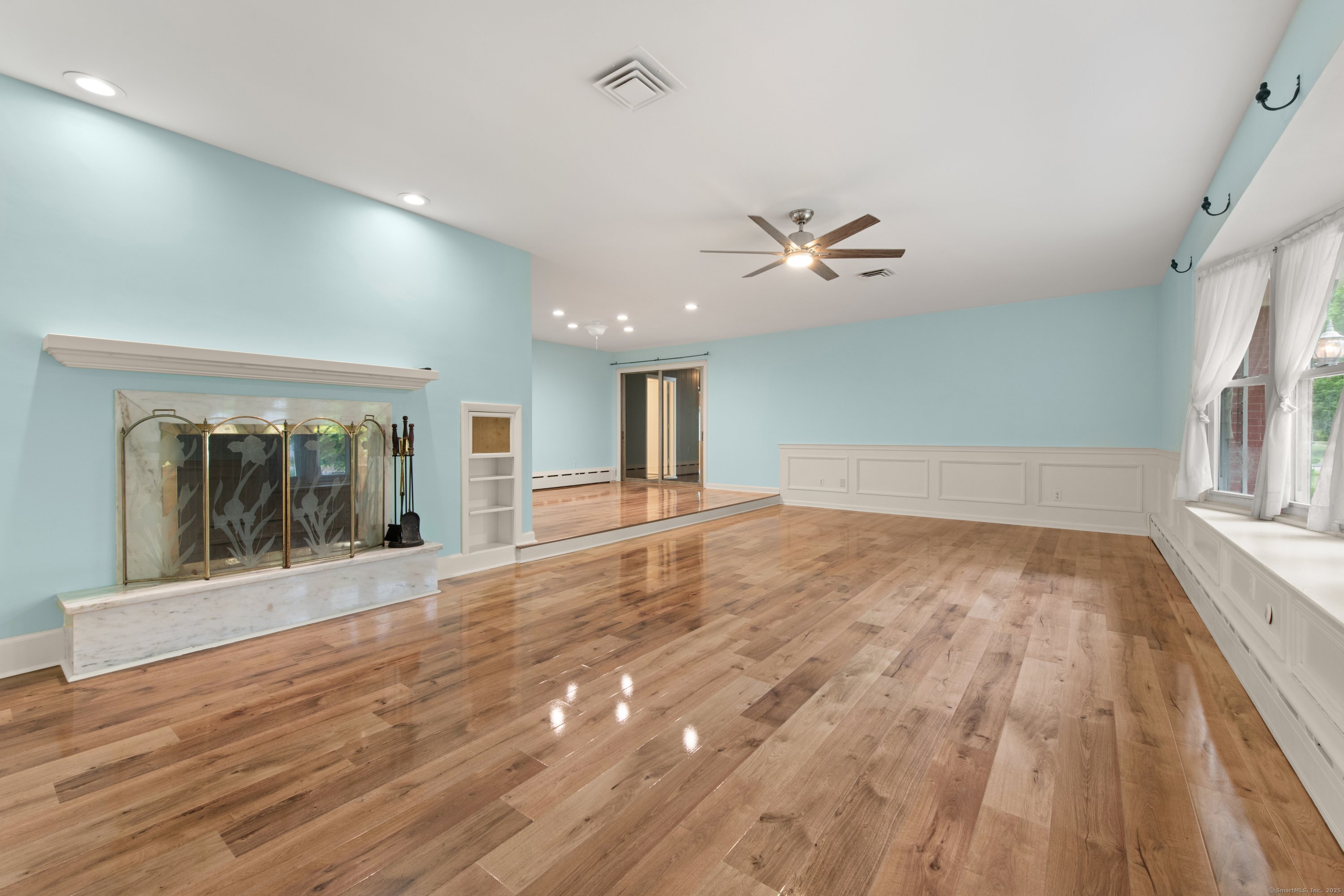 1492 Elm Street