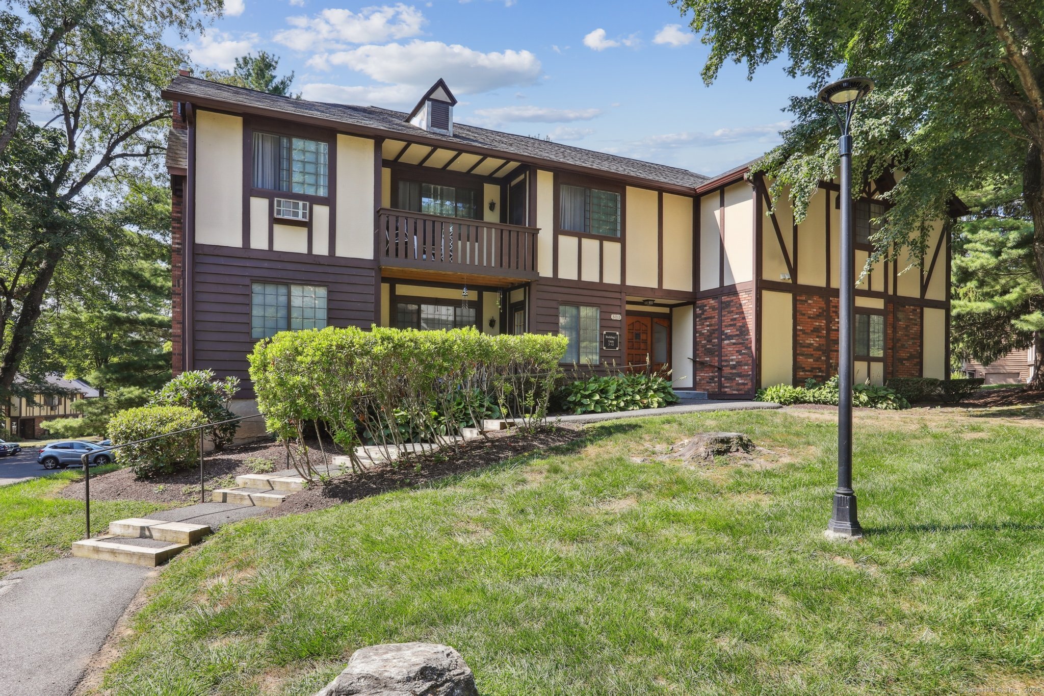 7 Rollingwood Drive 7