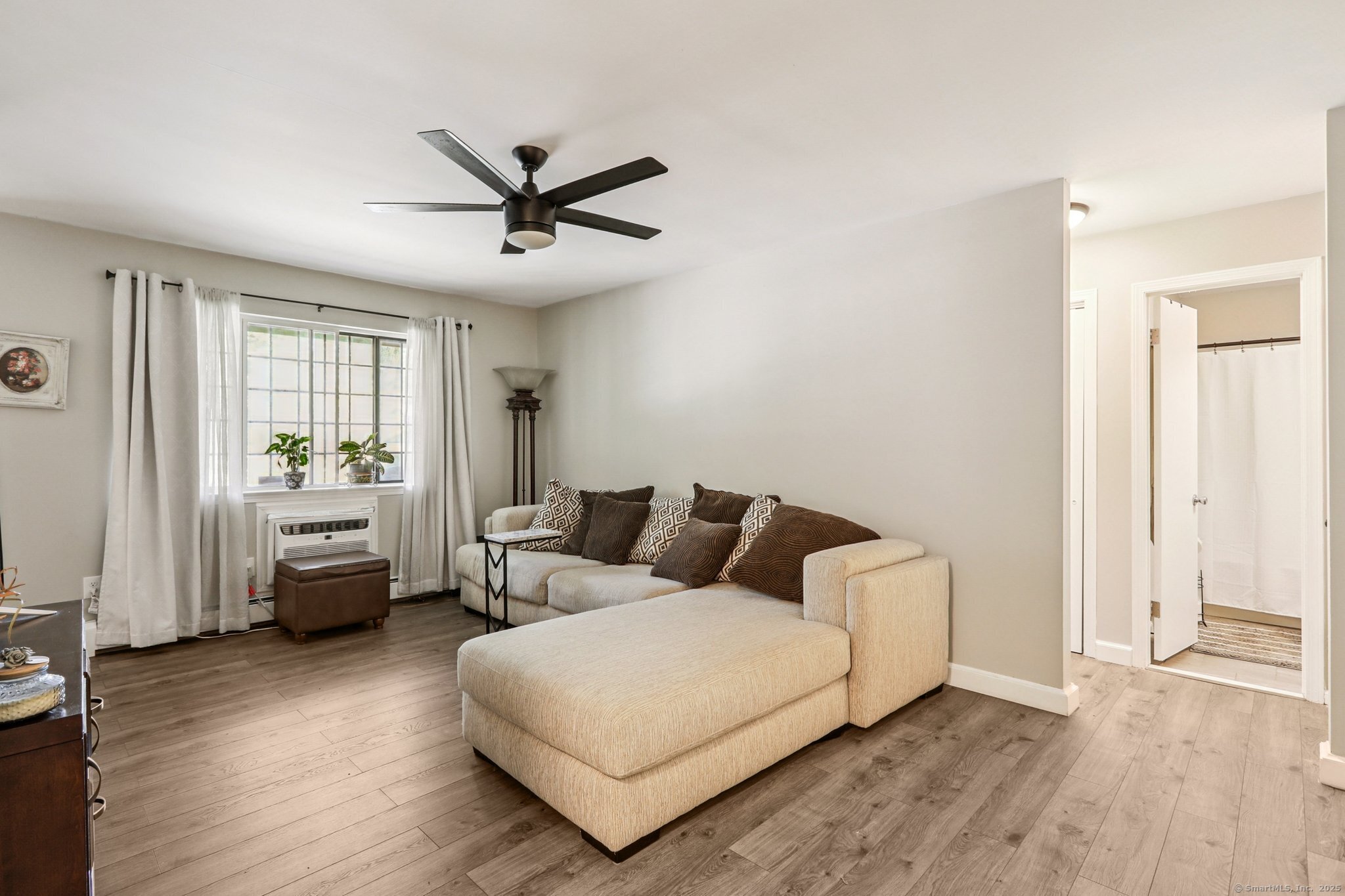 7 Rollingwood Drive 7