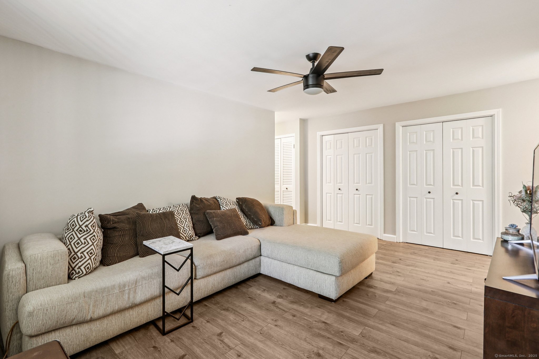 7 Rollingwood Drive 7