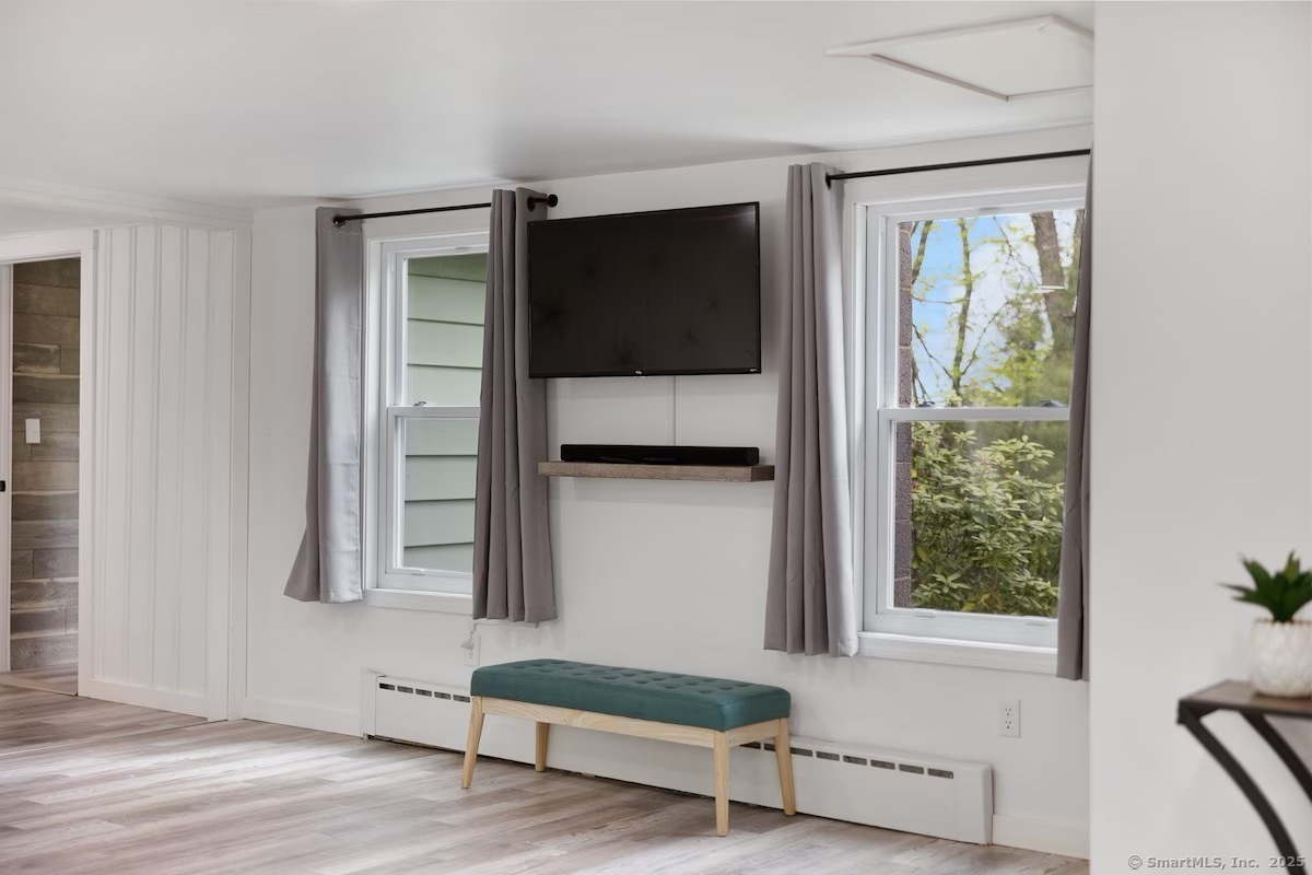 East Haddam, Connecticut 06415, United States, 3 Bedrooms Bedrooms, ,2 BathroomsBathrooms,Residential,Active,150673