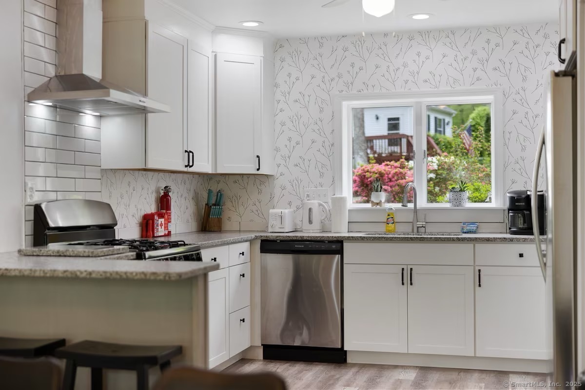 East Haddam, Connecticut 06415, United States, 3 Bedrooms Bedrooms, ,2 BathroomsBathrooms,Residential,Active,150673