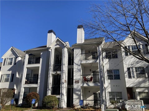 Condo For Rent - 31 High Street #5304<br/> East Hartford, CT 06118