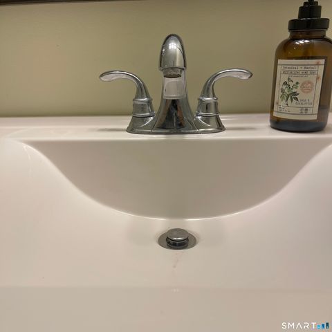 Tiny photo for 157 W Main Street #4, East Lyme, CT 06357 (MLS # 24155394)