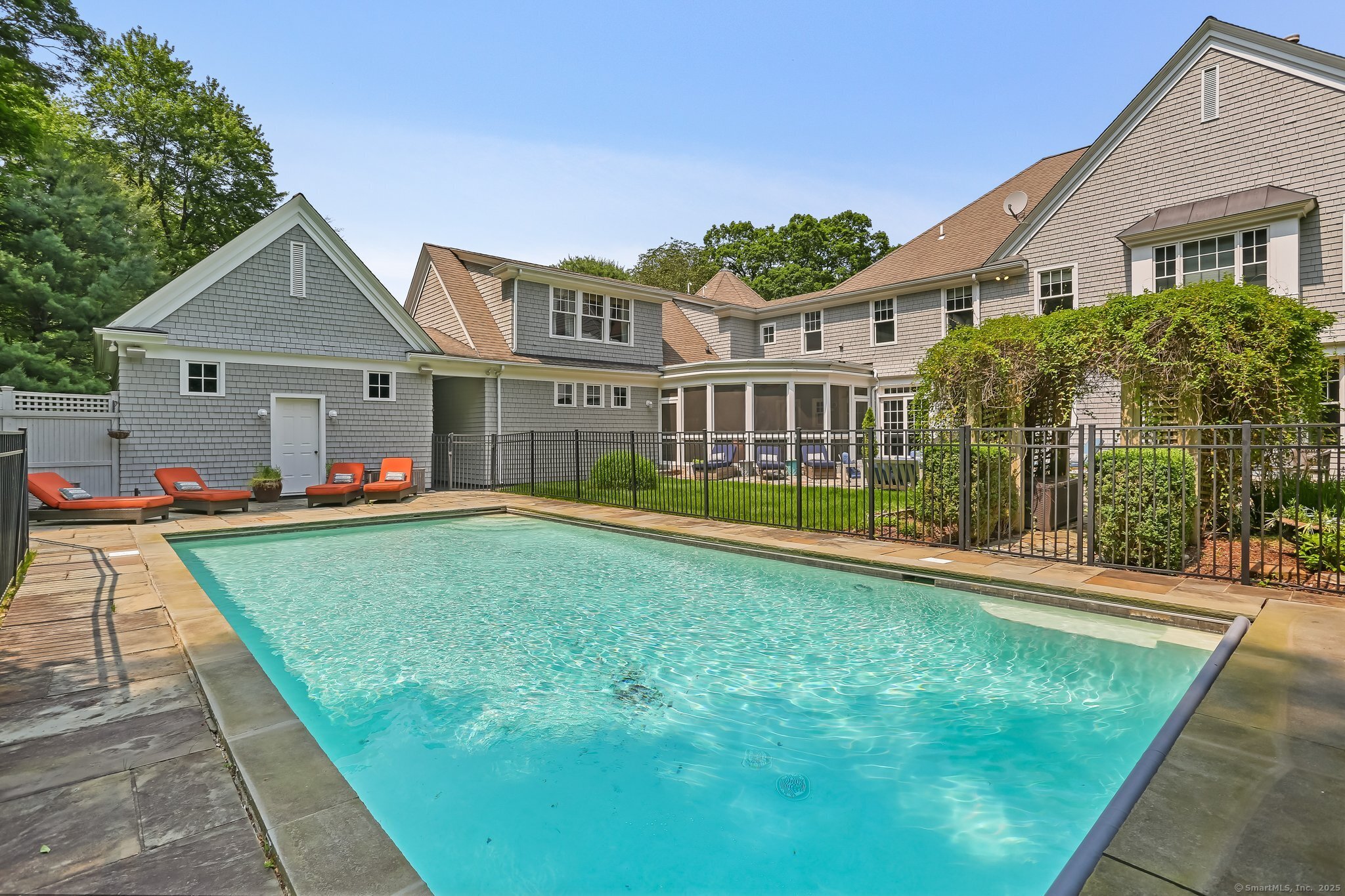 6 Winthrop Hills