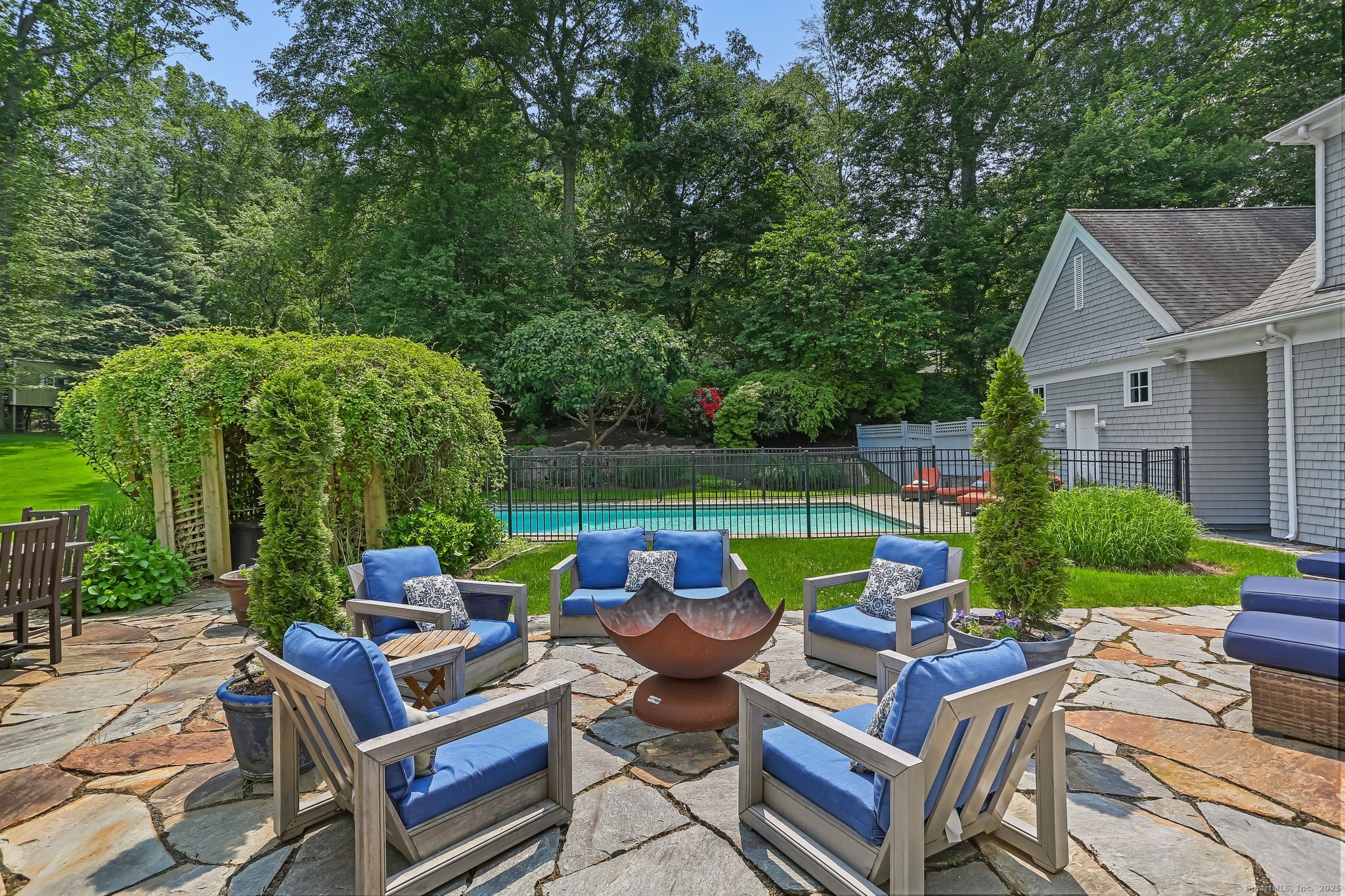 6 Winthrop Hills