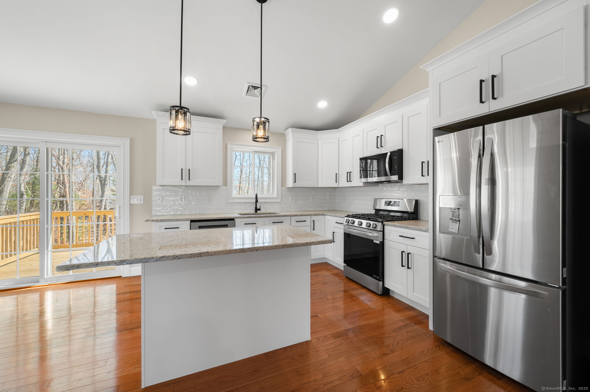74 N Wawecus Hill Road, Norwich, Connecticut image 10