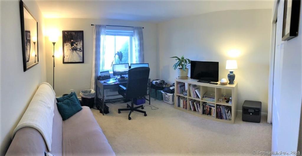 Rocky Hill, Connecticut 06067, United States, 2 Bedrooms Bedrooms, ,2 BathroomsBathrooms,Residential,Pending,185361