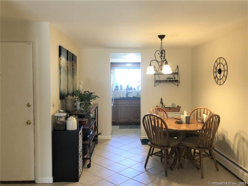 Rocky Hill, Connecticut 06067, United States, 2 Bedrooms Bedrooms, ,2 BathroomsBathrooms,Residential,Pending,185361