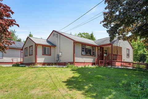 576 Maple Hill Road Naugatuck CT 06770