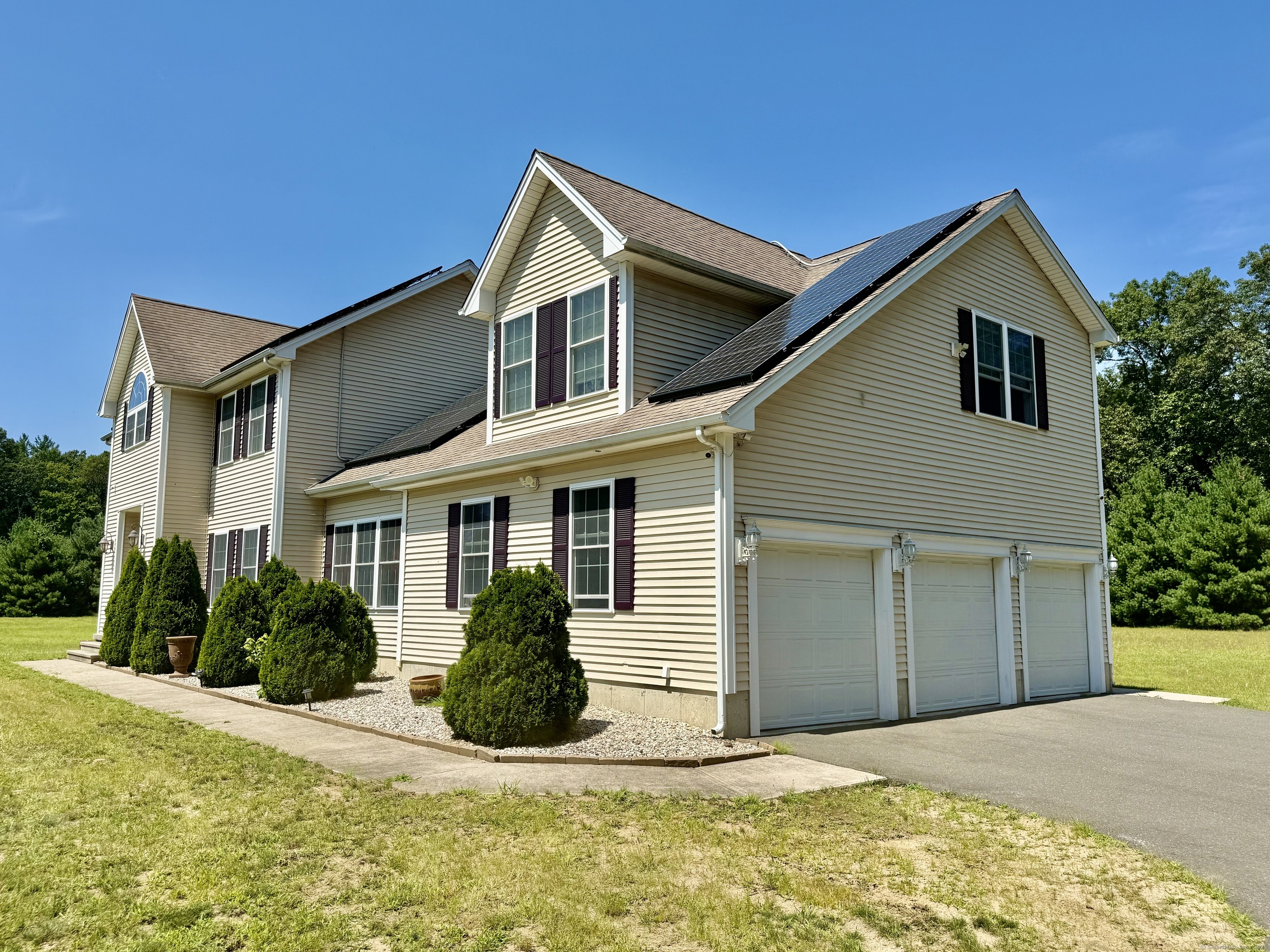 438 Pleasant Valley Road