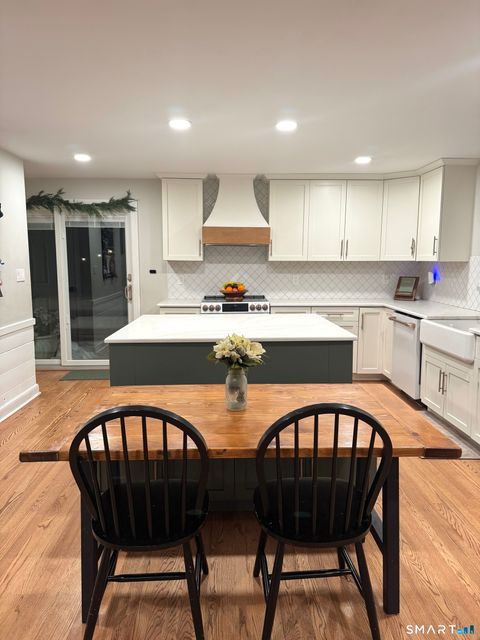 Tiny photo for 30 Kensington Court, Cheshire, CT 06410 (MLS # 24154190)