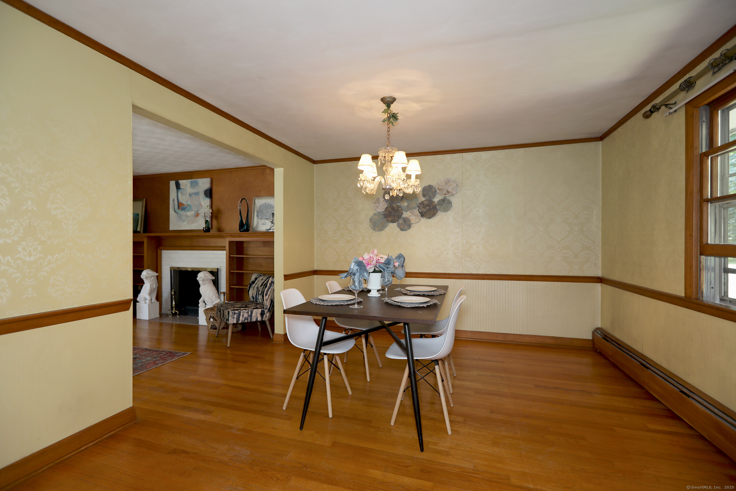 4 Foothills Way