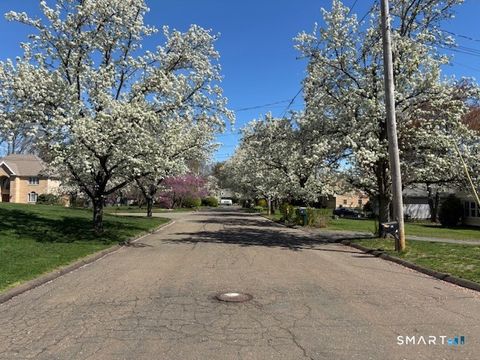 Tiny photo for 27 Falcon Crest Drive, North Haven, CT 06473 (MLS # 24169328)