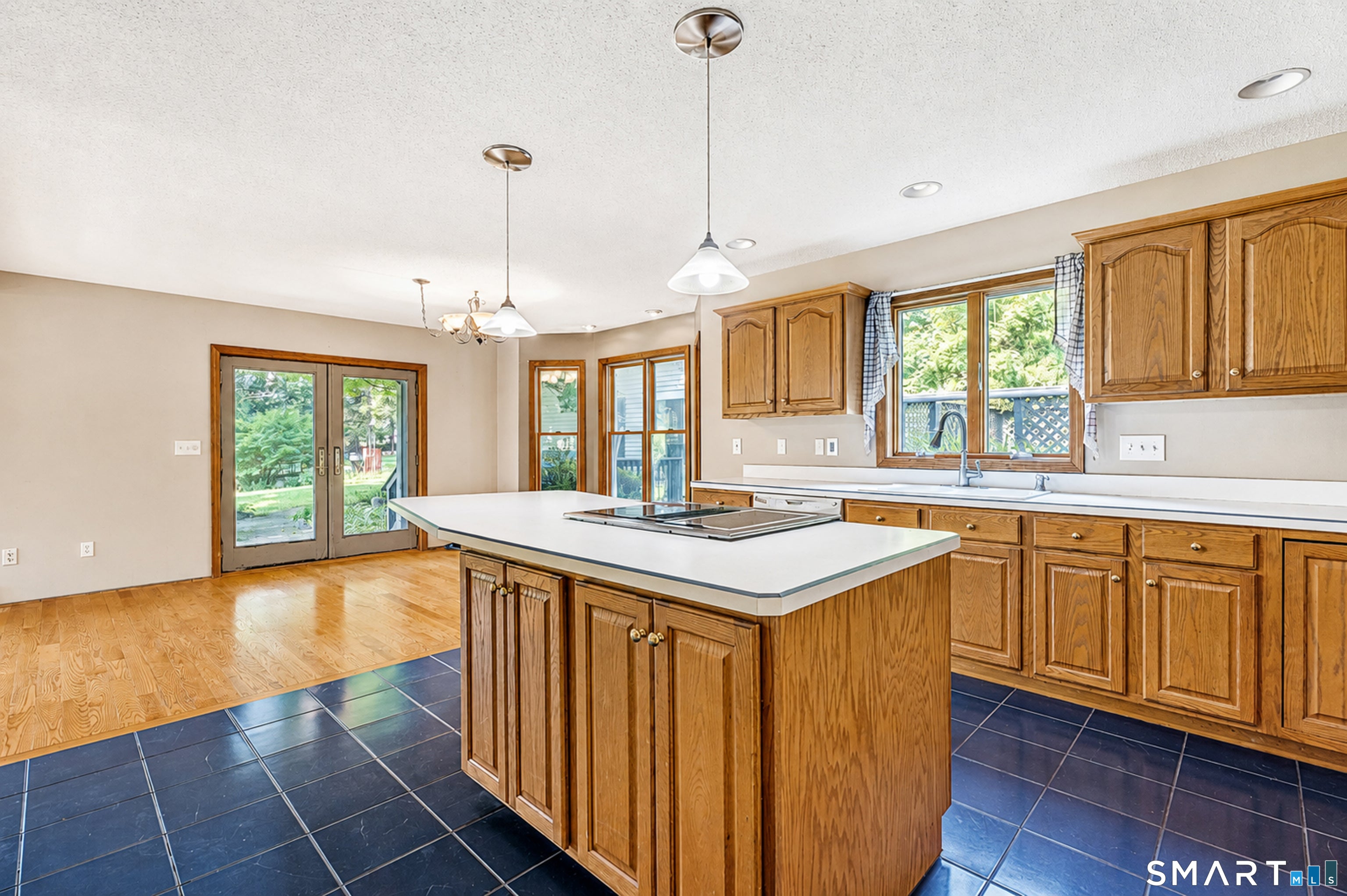 1253 Marion Road