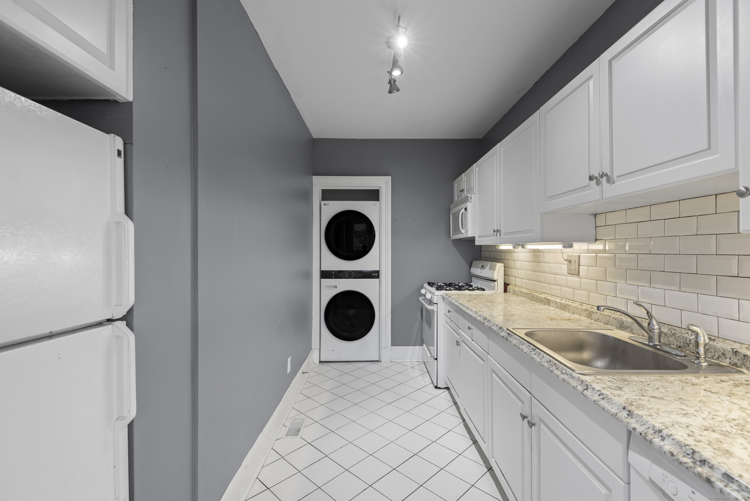 12 Academy Street #APT 3B, New Haven, Connecticut image 12