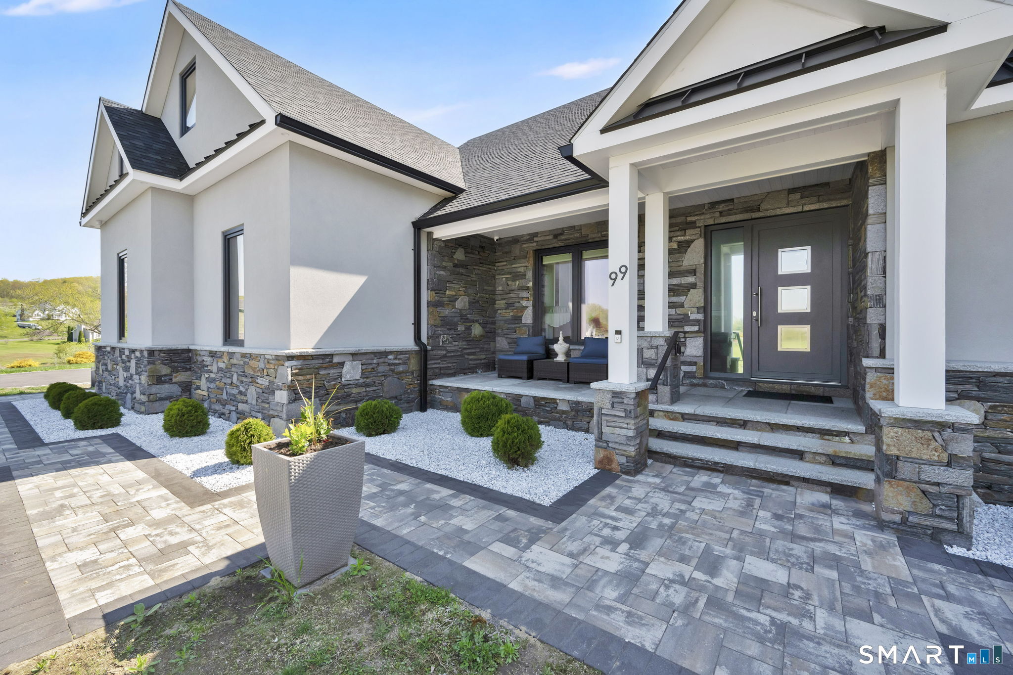 99 Mesa Drive
