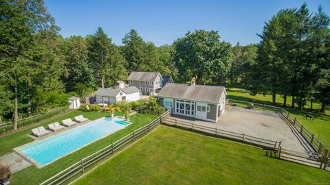 Photo of 160 Cedar Road, Fairfield, CT 06890 (MLS # 24142415)