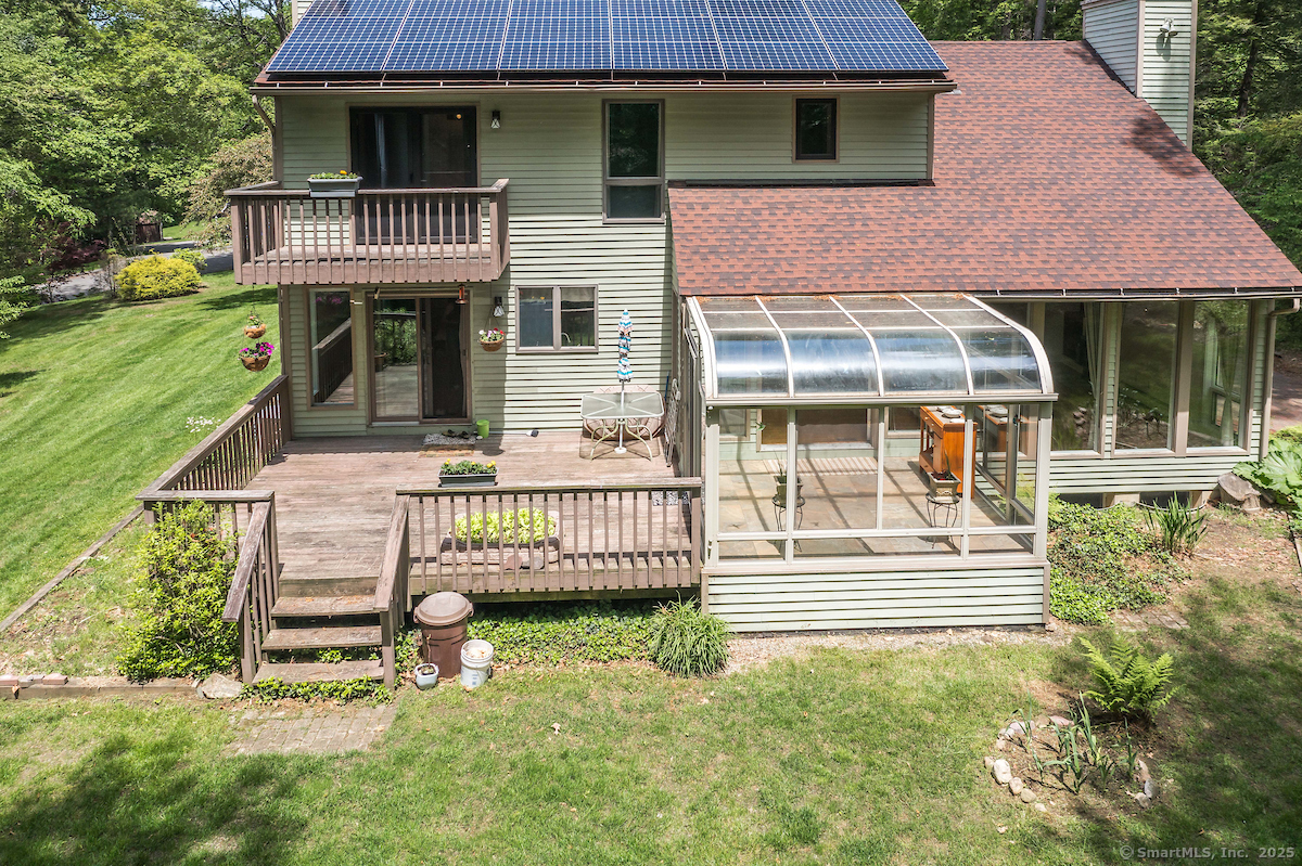 16 Pioneer Drive