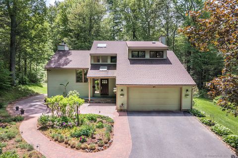 16 Pioneer Drive New Hartford CT 06057