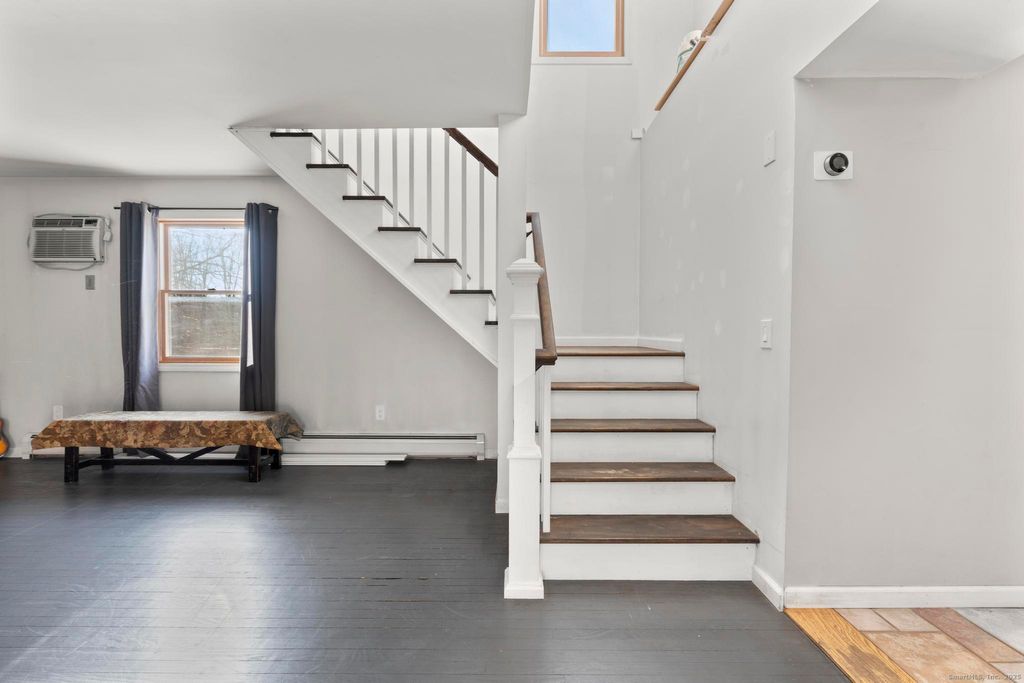 Photo of 22 Old Middle Road, Brookfield, CT 06804 (MLS # 24143987)