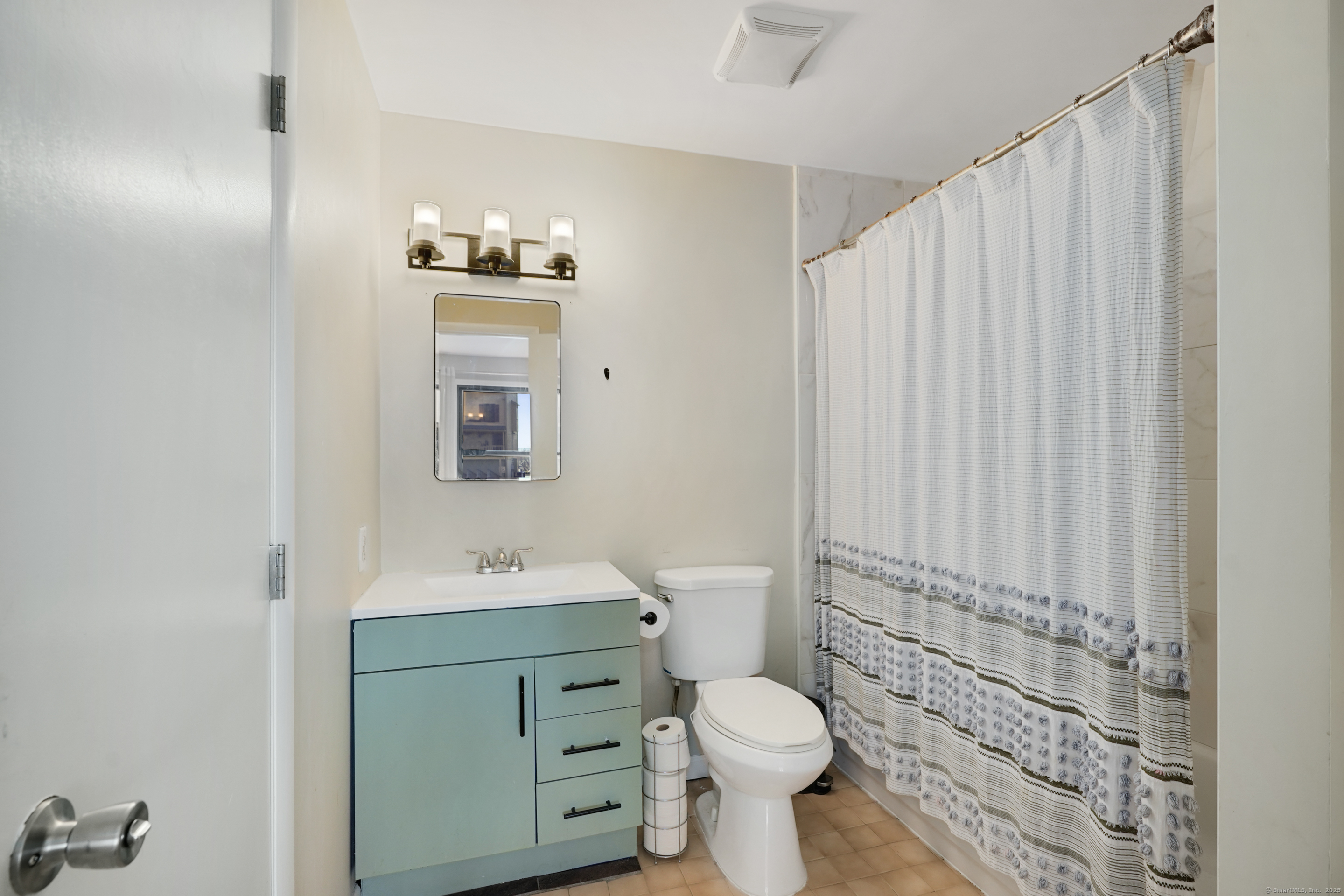 178 Flax Hill #A101, Norwalk, Connecticut image 8