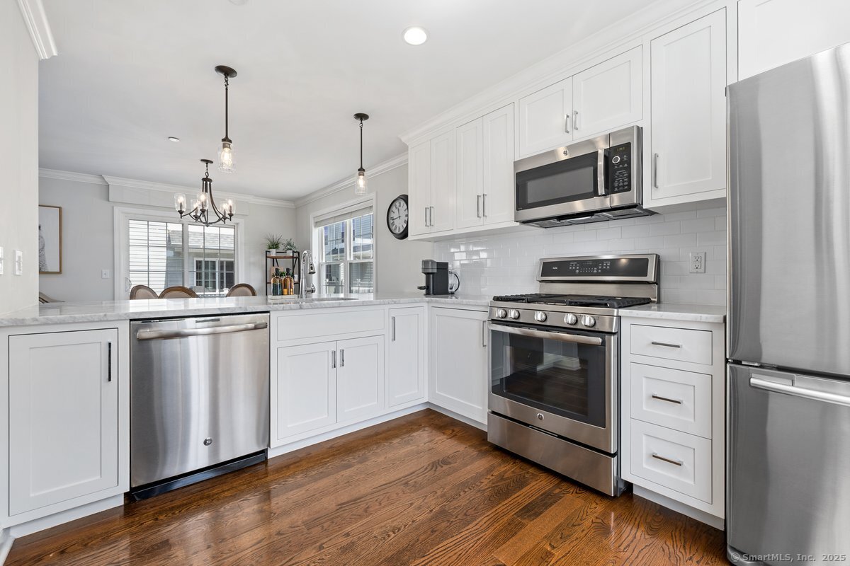 20 3rd Street 4