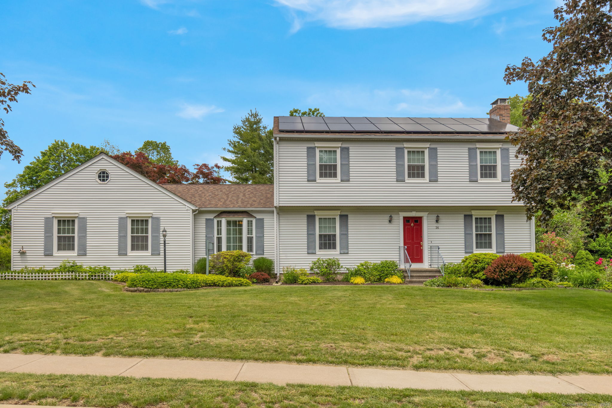 Property for Sale at Holly Lane, Middletown, Connecticut - Bedrooms: 4 
Bathrooms: 3 
Rooms: 8  - $540,000