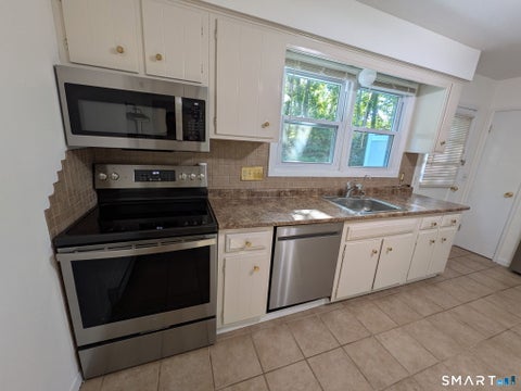 Tiny photo for 61 Dover Court #B, Branford, CT 06405 (MLS # 24203057)