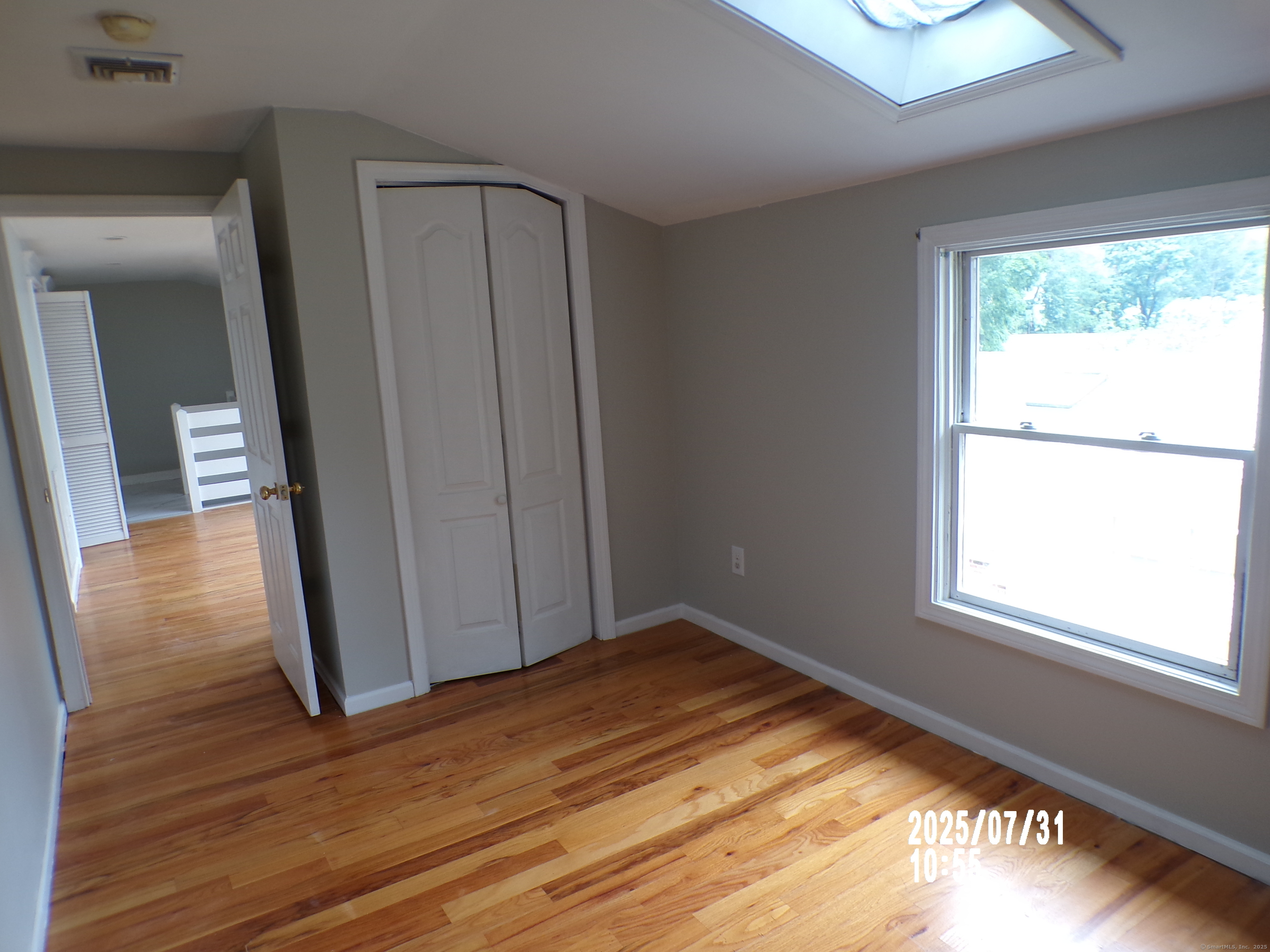 Hamden, Connecticut 06518, United States, 2 Bedrooms Bedrooms, ,1 BathroomBathrooms,Residential,Active,190905