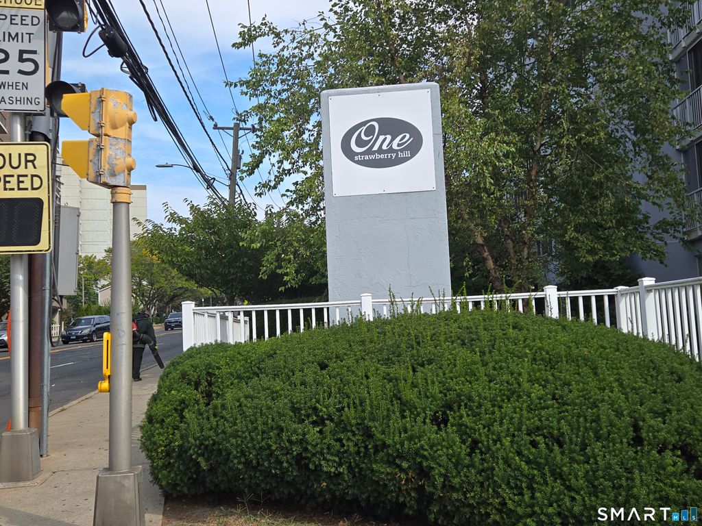 Photo of 1 Strawberry Hill Avenue #APT 3G, Stamford, CT 06902 (MLS # 24160253)