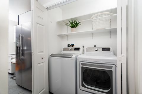 Tiny photo for 4 Pond View Drive #4, Brookfield, CT 06804 (MLS # 24132412)
