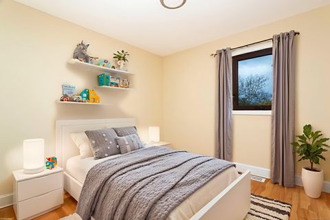 Tiny photo for 4 Pond View Drive #4, Brookfield, CT 06804 (MLS # 24132412)