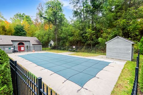 Tiny photo for 4 Pond View Drive #4, Brookfield, CT 06804 (MLS # 24132412)