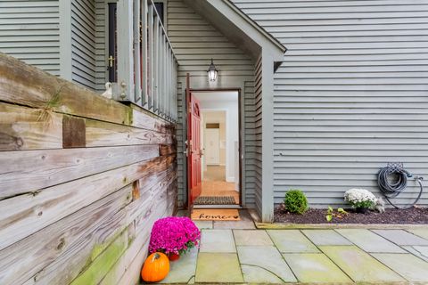 Tiny photo for 4 Pond View Drive #4, Brookfield, CT 06804 (MLS # 24132412)