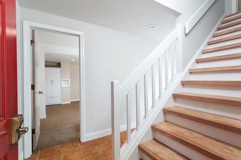 Tiny photo for 4 Pond View Drive #4, Brookfield, CT 06804 (MLS # 24132412)