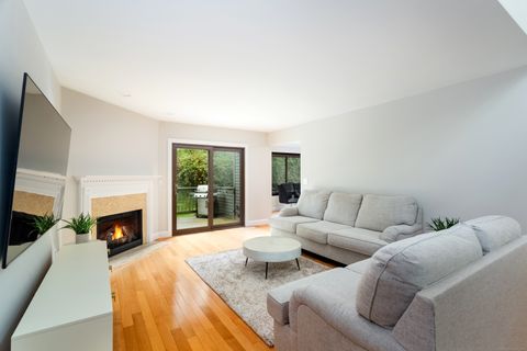 Tiny photo for 4 Pond View Drive #4, Brookfield, CT 06804 (MLS # 24132412)