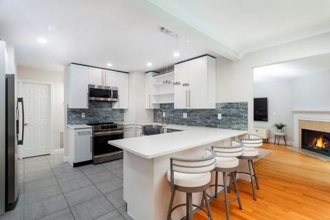 Tiny photo for 4 Pond View Drive #4, Brookfield, CT 06804 (MLS # 24132412)