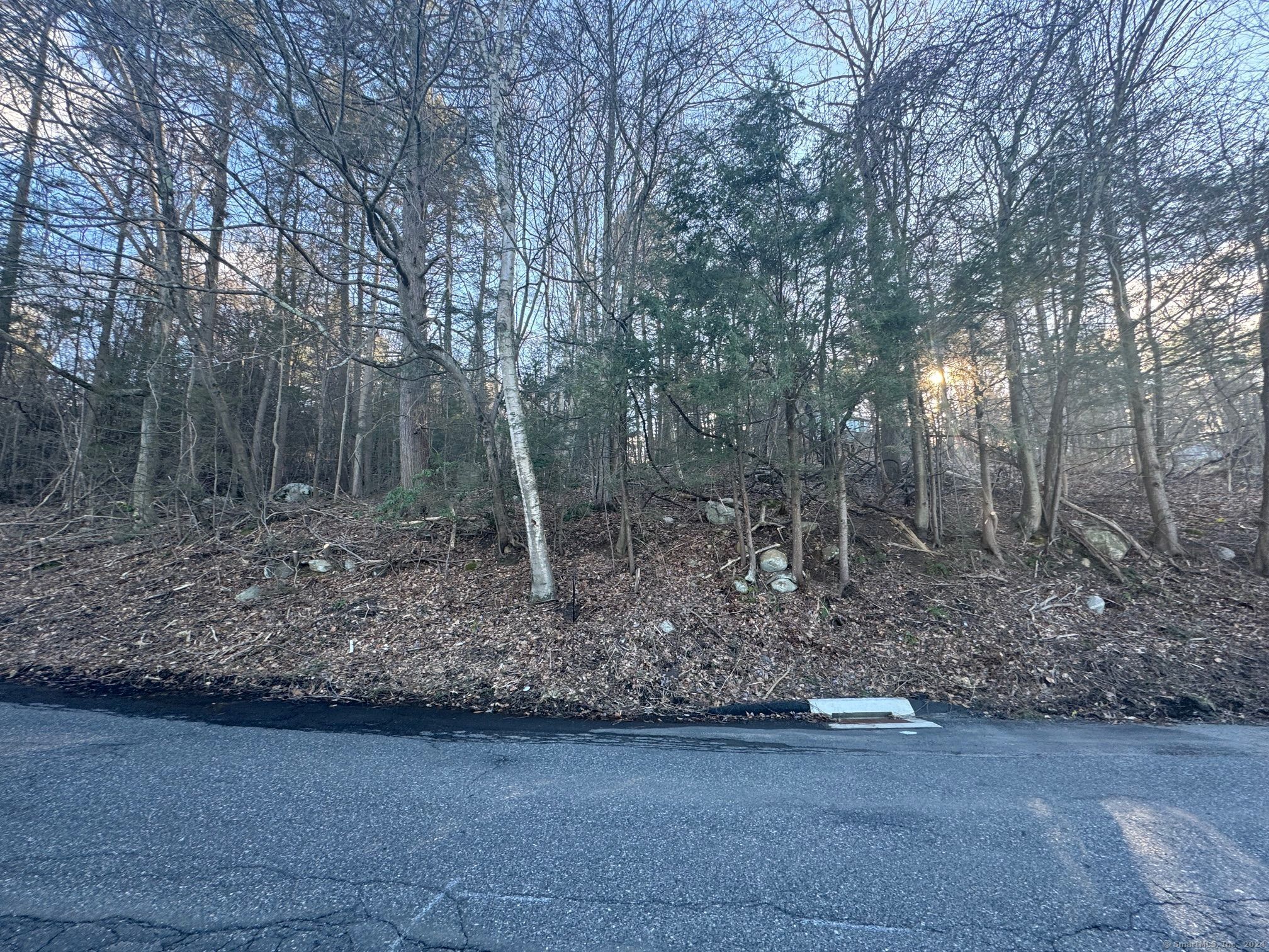 E Wakefield Boulevard, Winchester, Connecticut -  - 