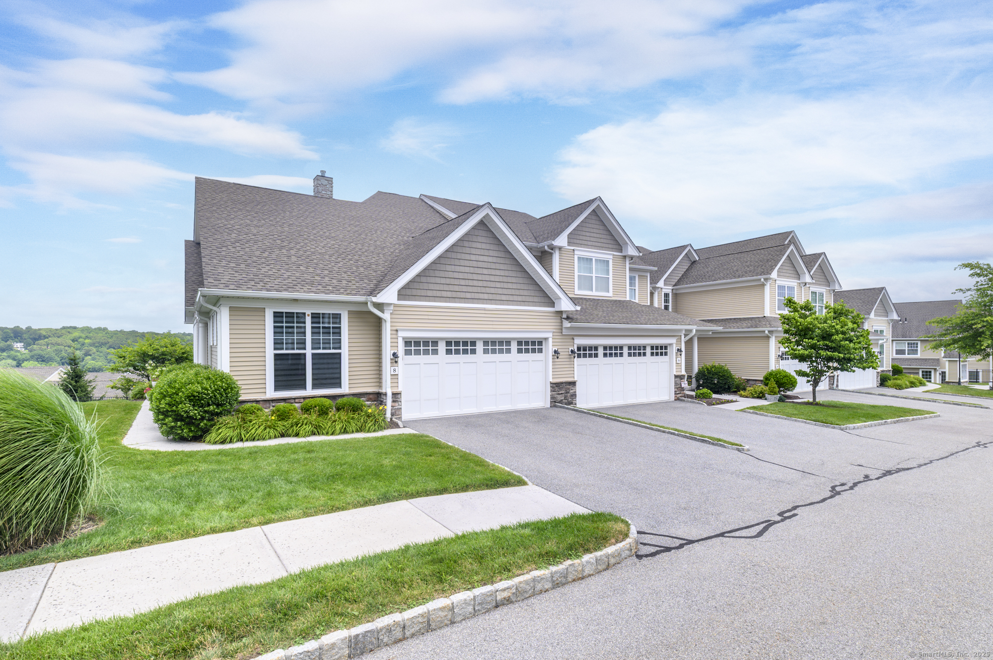 8 Country View Road 8