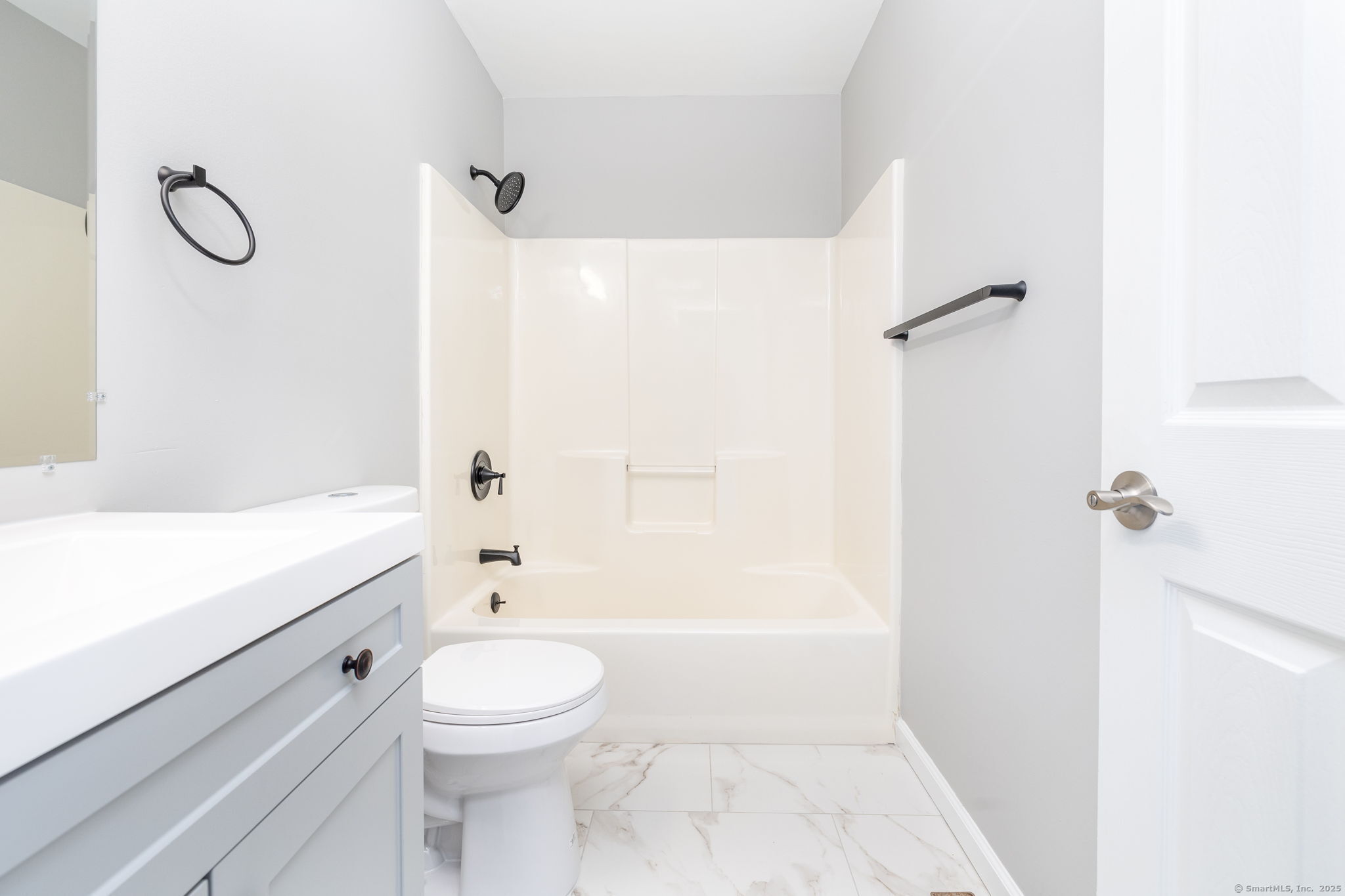 10 Jamie Lane #APT A, Manchester, Connecticut image 21