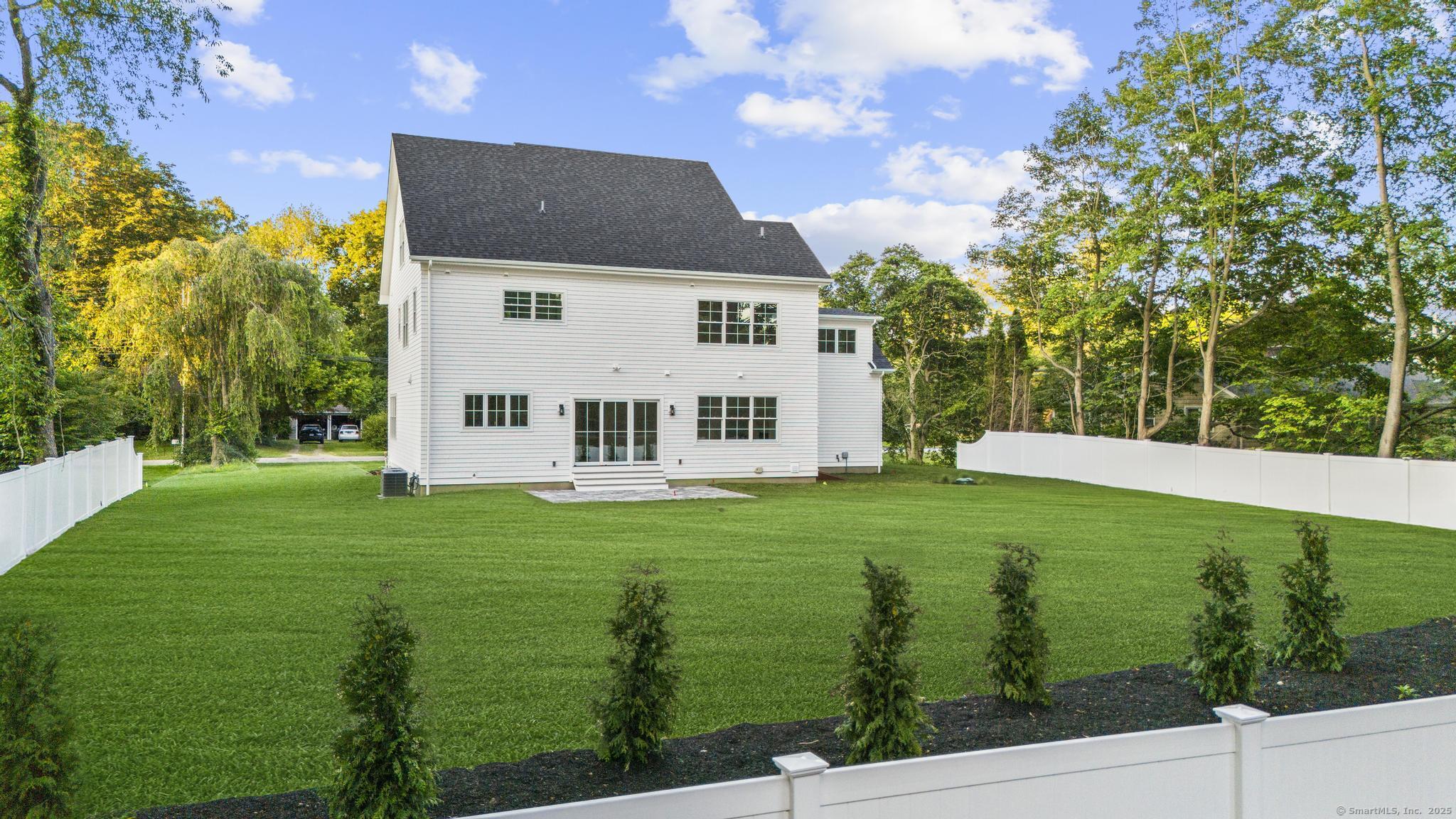 31 High Ridge Road
