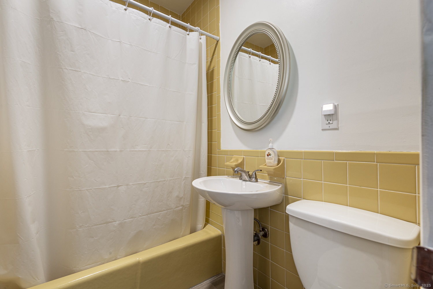 54 Lyons Street, New Britain, Connecticut image 18