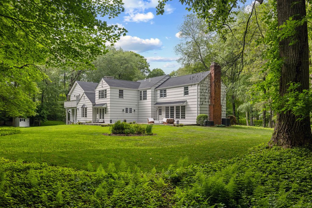 Photo of 148 W Hills Road, New Canaan, CT 06840 (MLS # 24141690)